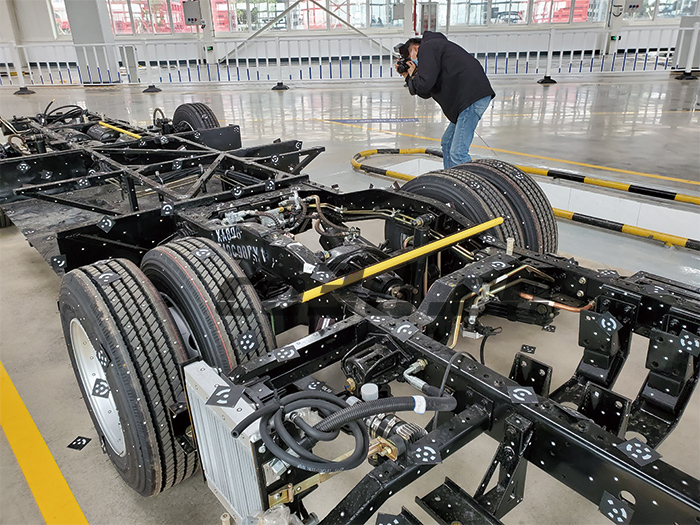 汽車車底架掃描逆向